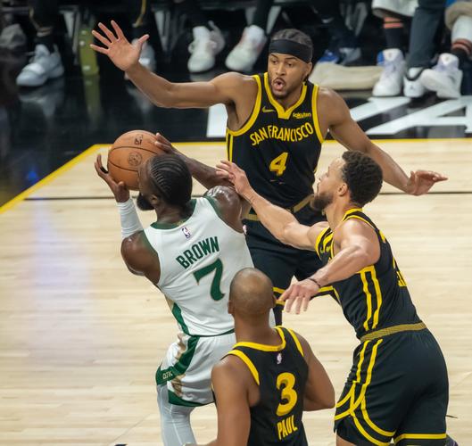 勇士对凯尔特人比赛时间,勇士对凯尔特人央视网?