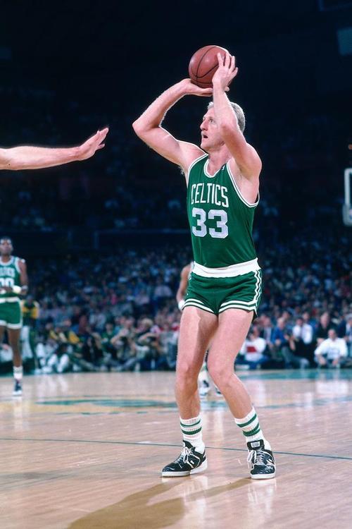 拉里伯德生涯最高分，拉里伯德生涯50佳球？