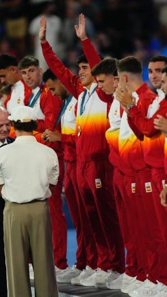 奥运会足球冠军发几枚金牌，奥运会足球项目冠军？