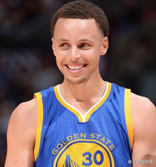 快船老板女儿艾莉儿，快船老板最有钱