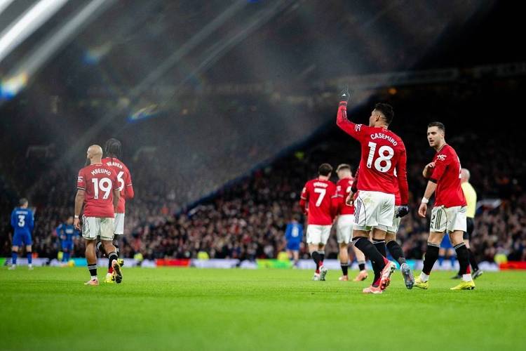 曼晚：上赛季曼联严重依赖B费进球，这赛季“詹库科”轮流闪光