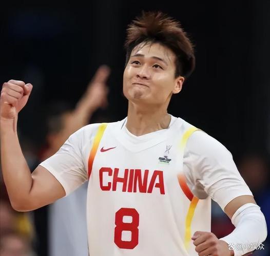 北京男篮消息！新外援状态出色，赵睿开始训练，麦基带头违反规定